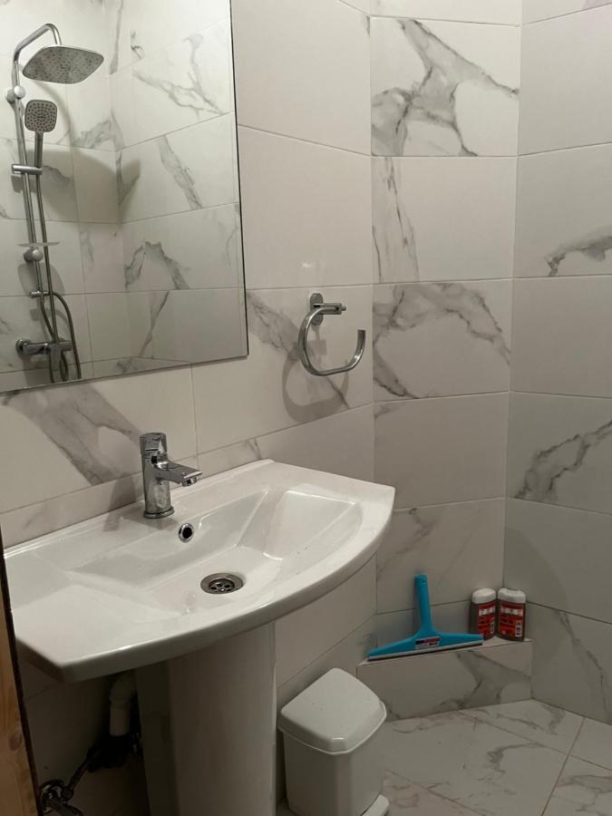 Appartement Dans Residence Avec Piscine Marrakesh Exteriör bild